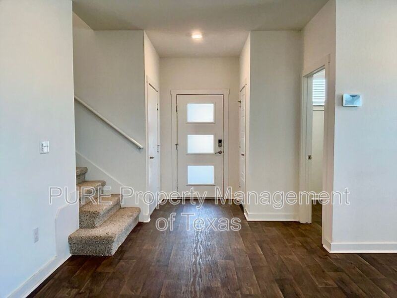 3203 Dampier Pass - Photo 3 of 23