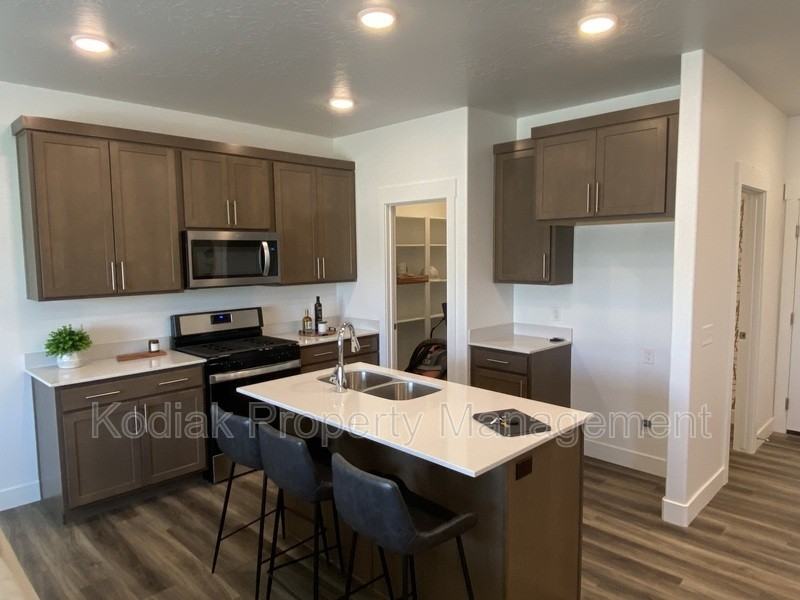 1133 Nw - Photo 5 of 20