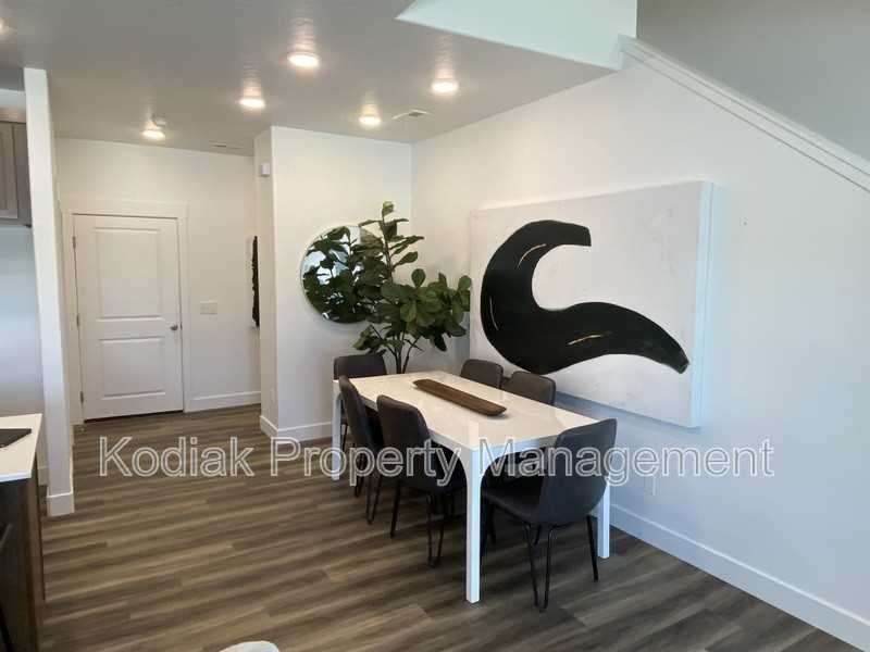 1133 Nw - Photo 6 of 20