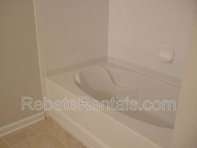 7002 Roundleaf Dr - Photo 7 of 12