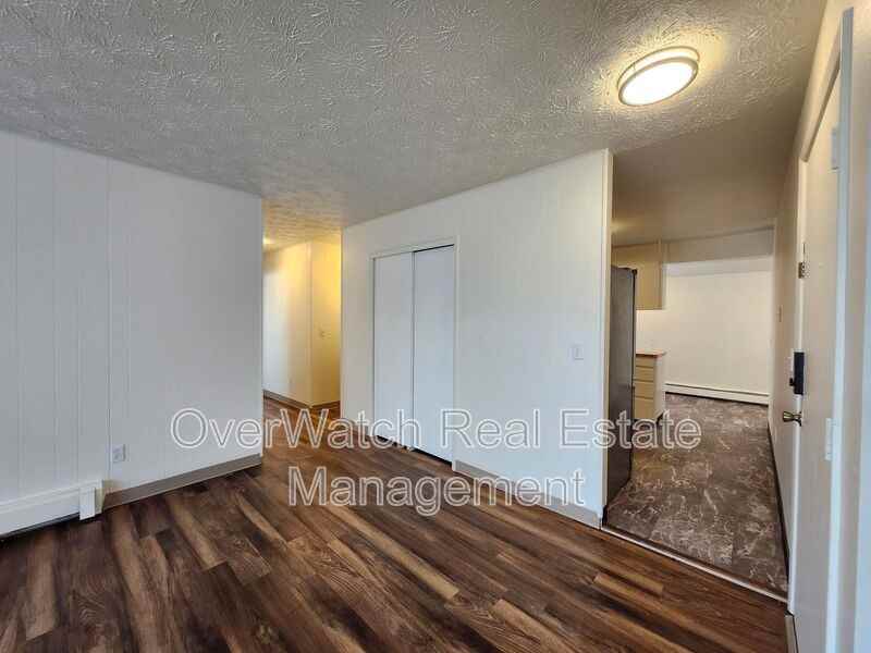 3925 E 9th Ave #4 - Photo 2 of 12