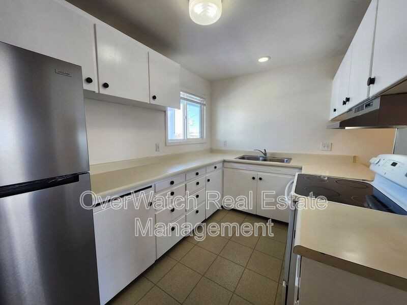 3925 E 9th Ave #5 - Photo 4 of 12