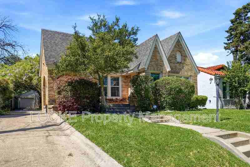 3304 Cockrell Ave - Photo 2 of 15