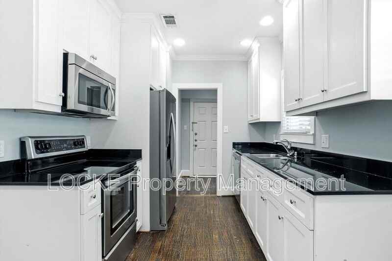 3304 Cockrell Ave - Photo 5 of 15