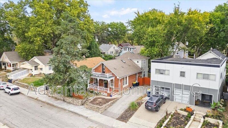 4523 Wyoming St - Photo 2 of 50