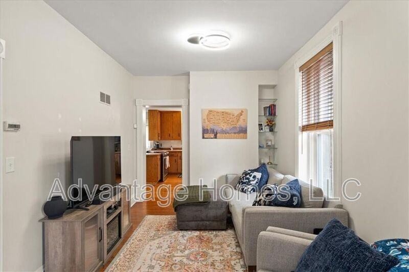 4523 Wyoming St - Photo 7 of 50