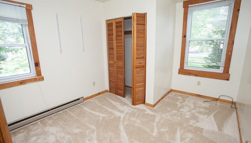 547 Layman Ave #2 - Photo 6 of 10