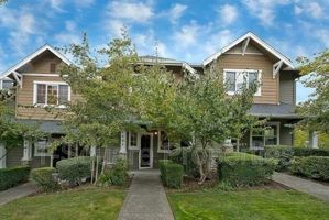 featured image of 1693 Ne Juneberry St