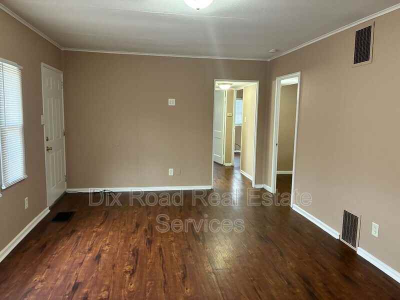 1003 Sorg Pl - Photo 7 of 27