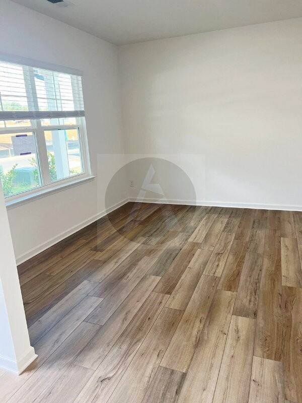 1420 Hunter Trl - Photo 6 of 16