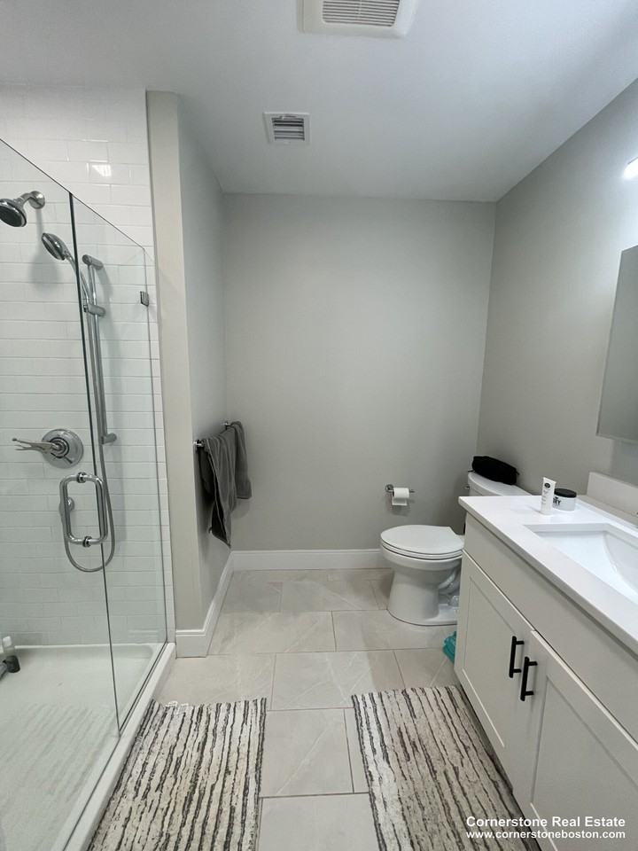 Old Colony Ave #309 - Photo 4 of 5