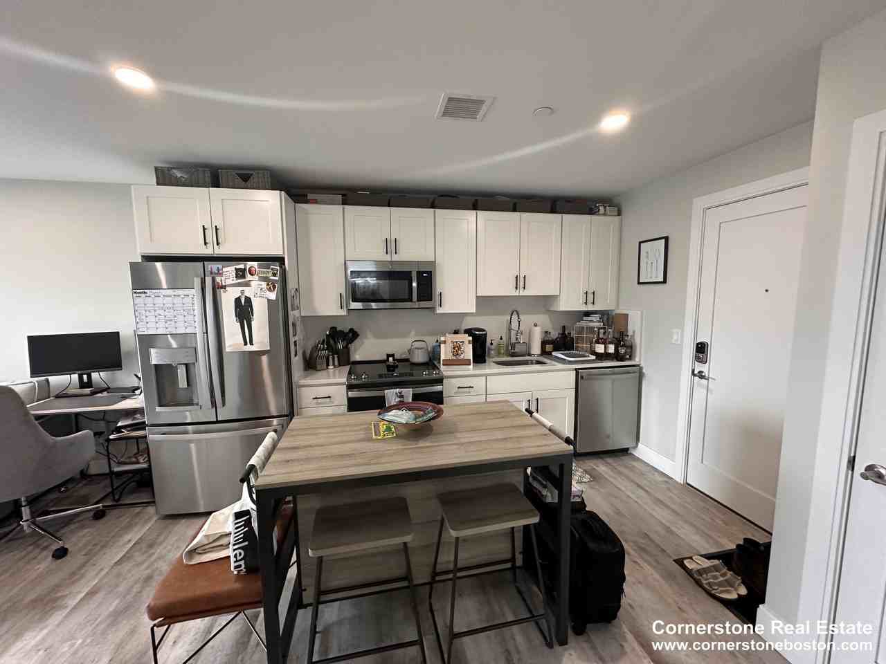 Old Colony Ave #405 - Photo 2 of 9