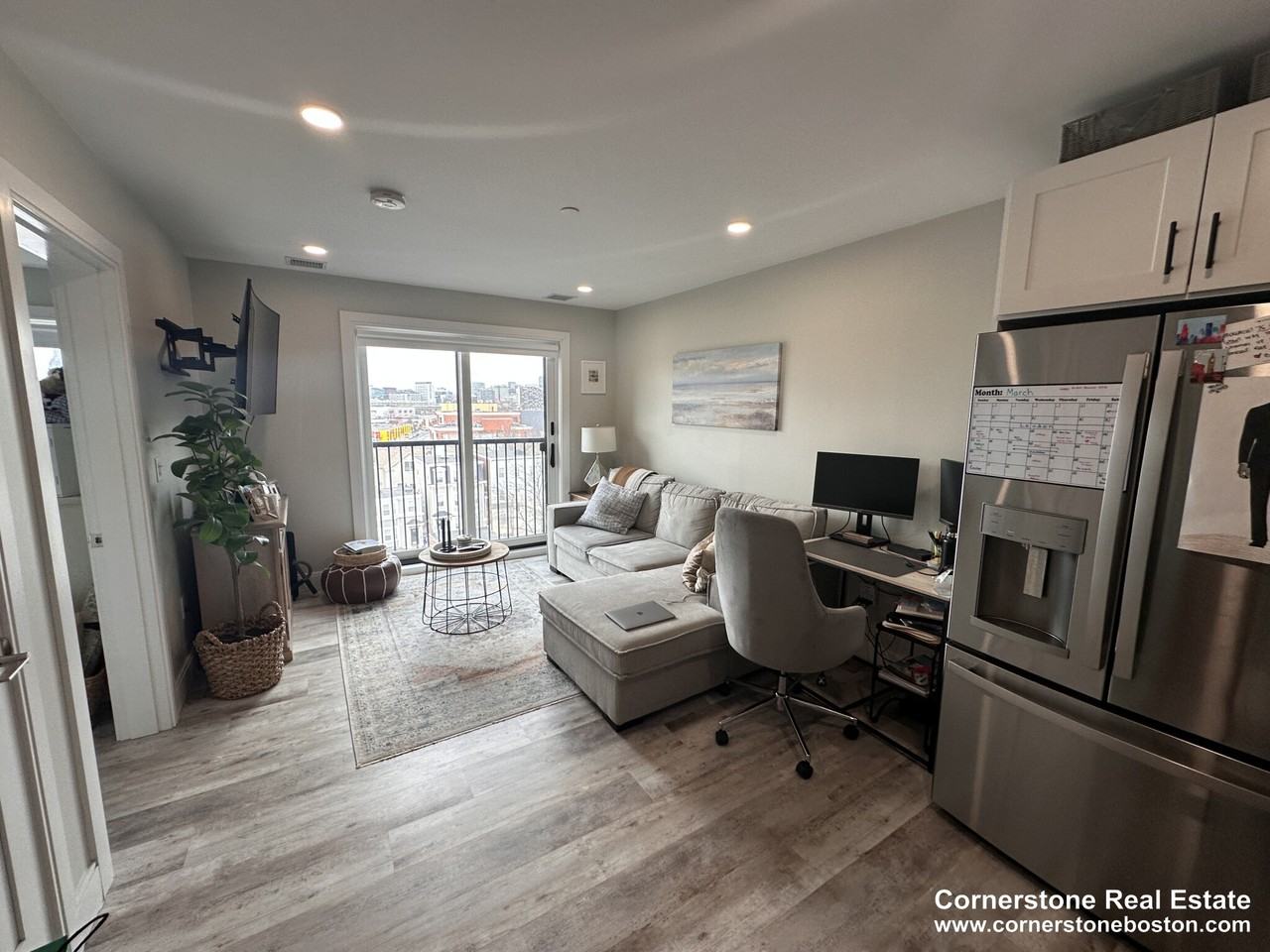 Old Colony Ave #405 - Photo 3 of 9