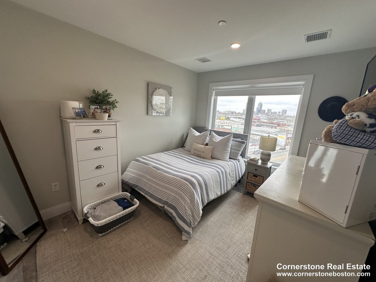 Old Colony Ave #405 - Photo 7 of 9