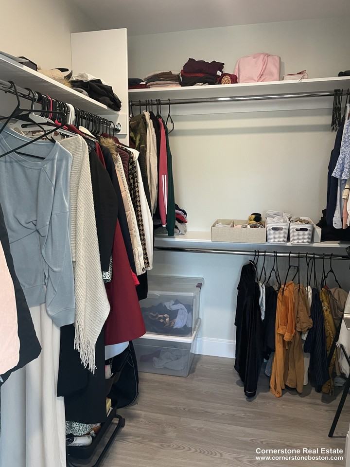 Old Colony Ave #508 - Photo 4 of 5