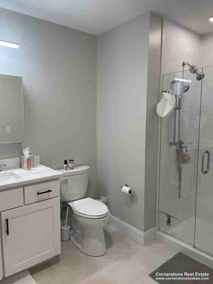 Old Colony Ave #508 - Photo 5 of 5