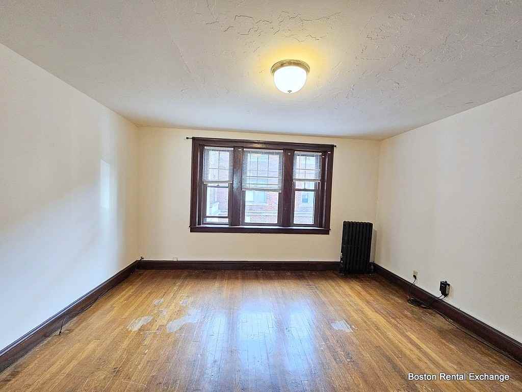 18 W Wyoming Ave #9 - Photo 2 of 11