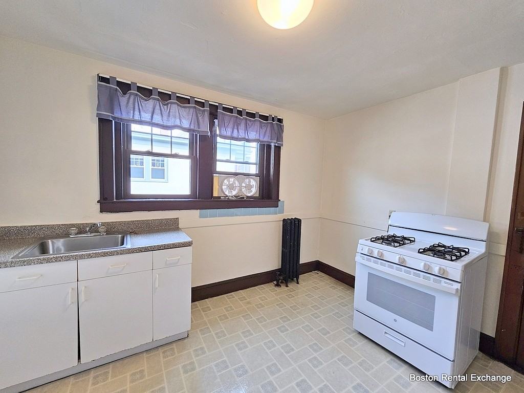 18 W Wyoming Ave #9 - Photo 6 of 11