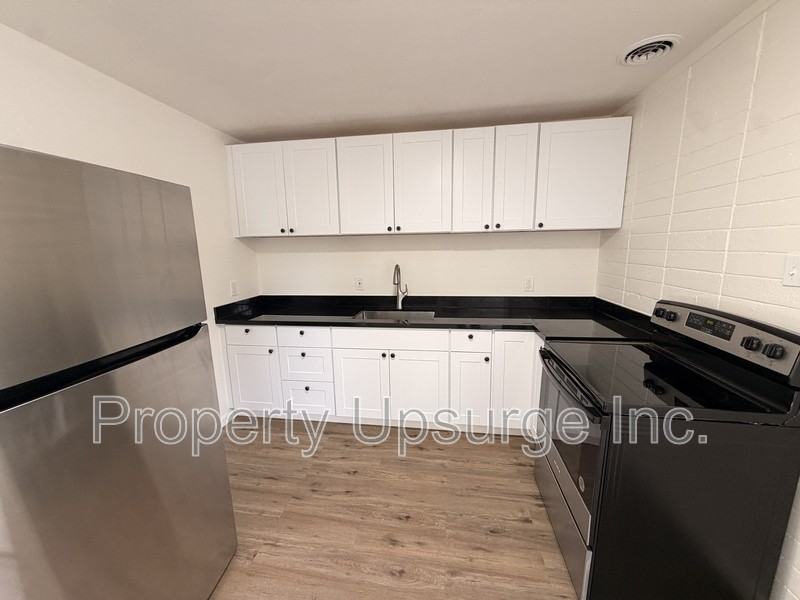 2405 Old Eureka Way - Photo 3 of 12