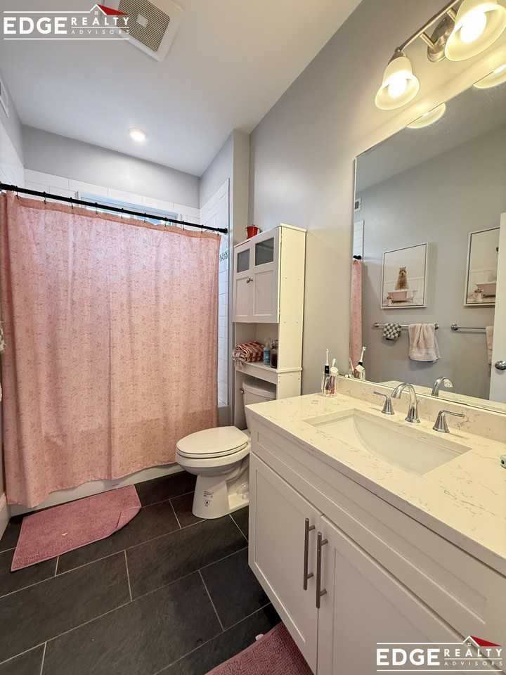 134 Franklin St #2 - Photo 4 of 11