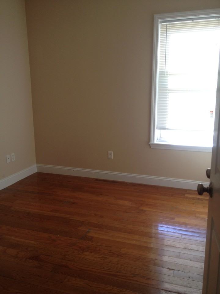 33 Circuit St #3 - Photo 3 of 16