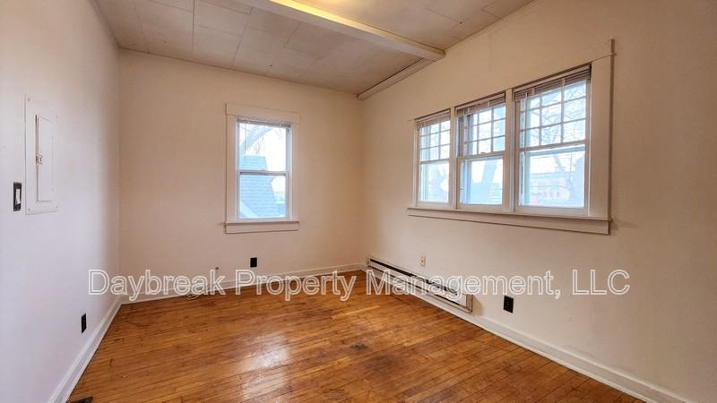 6 11th St S - Photo 2 of 12