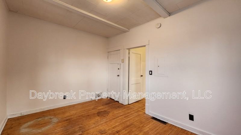 6 11th St S - Photo 3 of 12