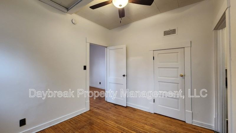6 11th St S - Photo 5 of 12