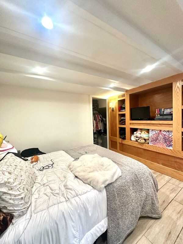 1840 W Cermak Rd #1F - Photo 5 of 10