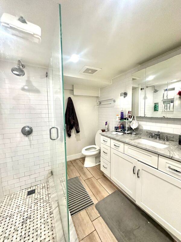 1840 W Cermak Rd #1F - Photo 6 of 10