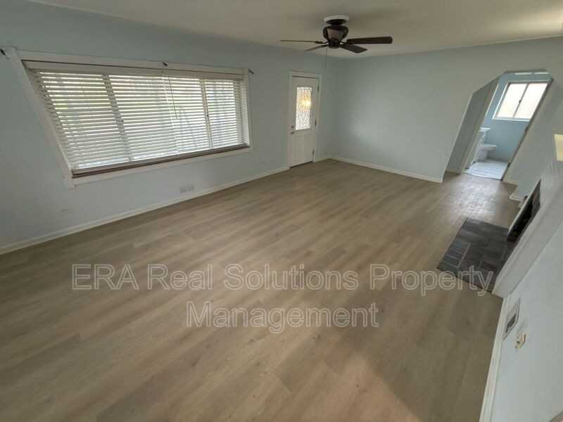 7723 W Chester Rd - Photo 6 of 18