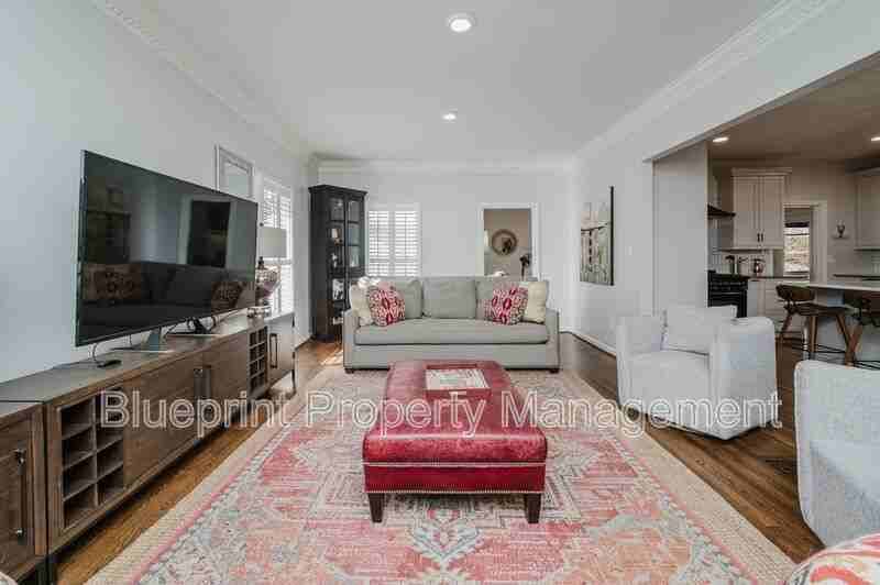 5012 Wendover Dr - Photo 2 of 20