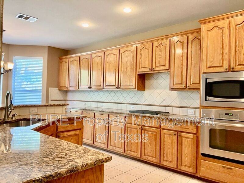 2518 Vestavia Ridge Ln - Photo 4 of 24