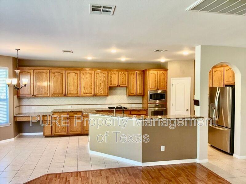 2518 Vestavia Ridge Ln - Photo 5 of 24