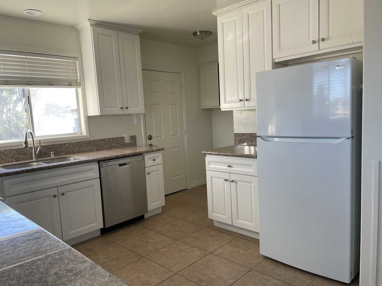 1326 Curtis Ave #NA - Photo 3 of 9