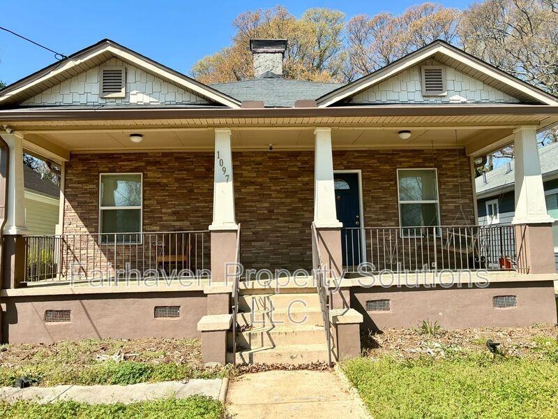 1097 Fortress Ave Sw - Photo 2 of 28