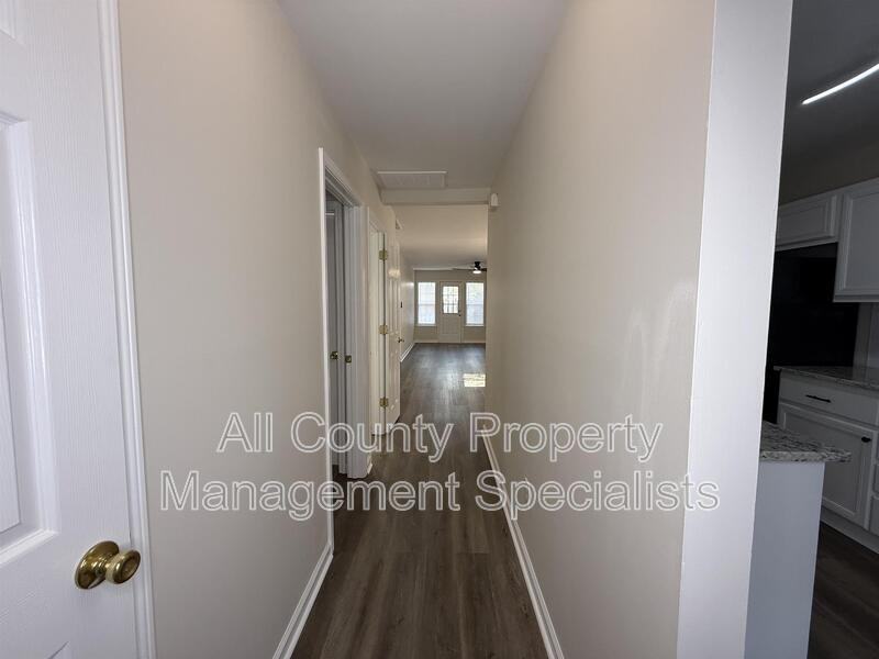 122 Hounds Ct S - Photo 3 of 10