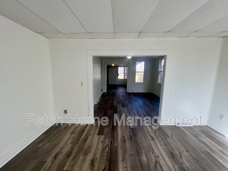 113 Arch St - Photo 4 of 17