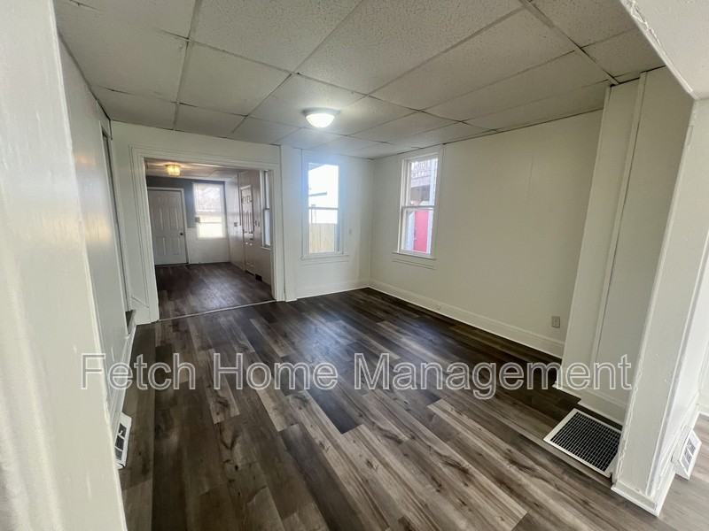 113 Arch St - Photo 5 of 17