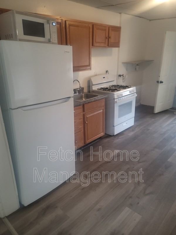 113 Arch St - Photo 7 of 17