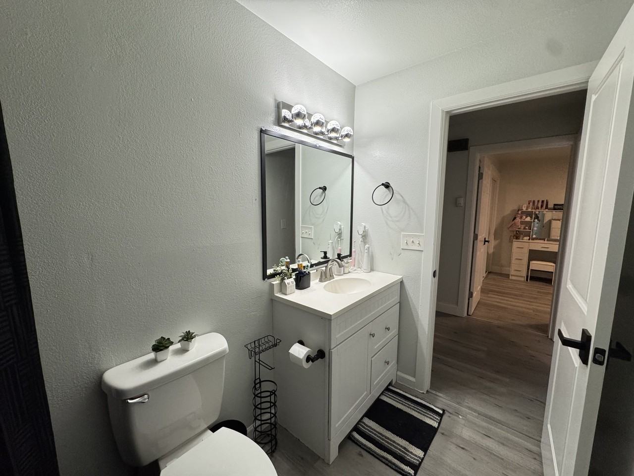 5801 Rocky Mountain Ct #B - Photo 7 of 11