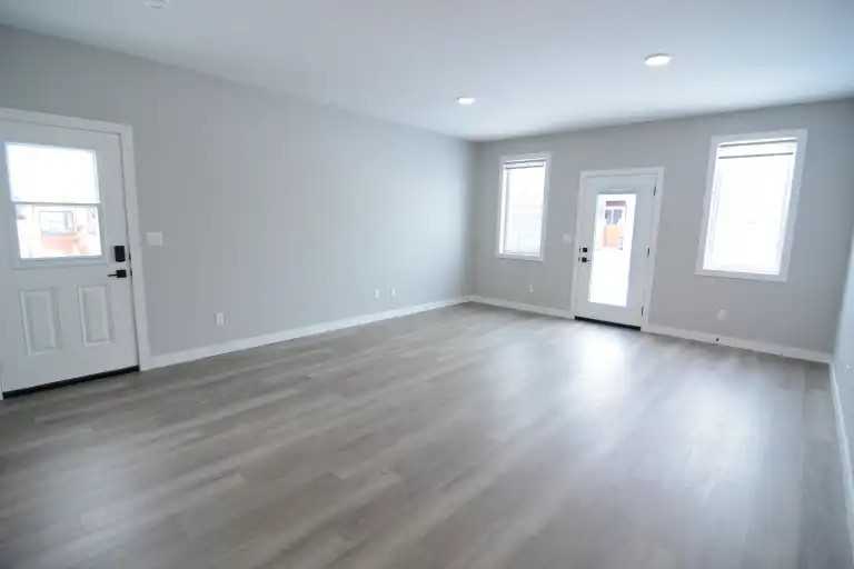12 Toye St - Photo 4 of 8