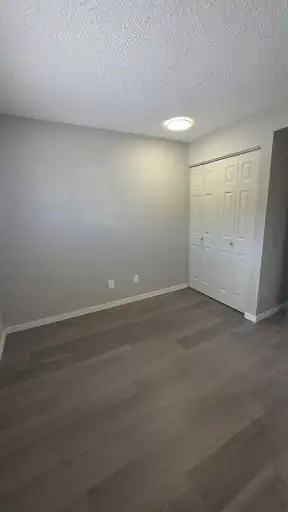 57 Eastman Cres #C - Photo 7 of 10