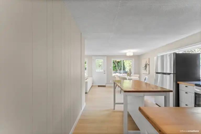 5237 Belair Dr - Photo 3 of 11