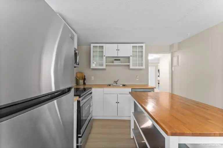 5237 Belair Dr - Photo 4 of 11