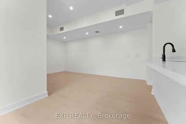 1558 Queen St E #2 - Photo 6 of 13