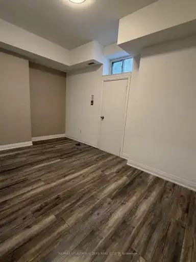 217 Jarvis St #5 - Photo 5 of 9