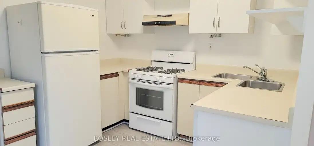 31 Sword St #2 - Photo 4 of 13