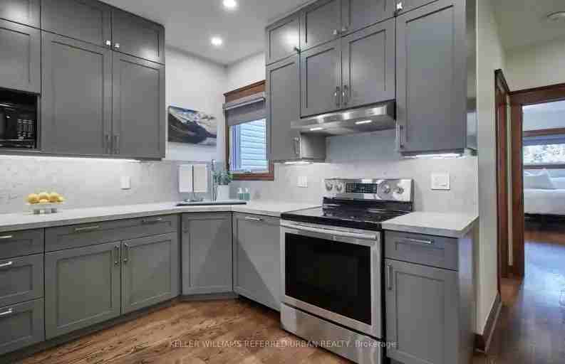 292 Withrow Ave - Photo 7 of 14