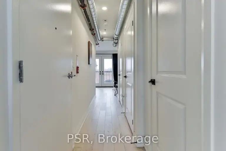 1171 Dundas St W #4 - Photo 4 of 10